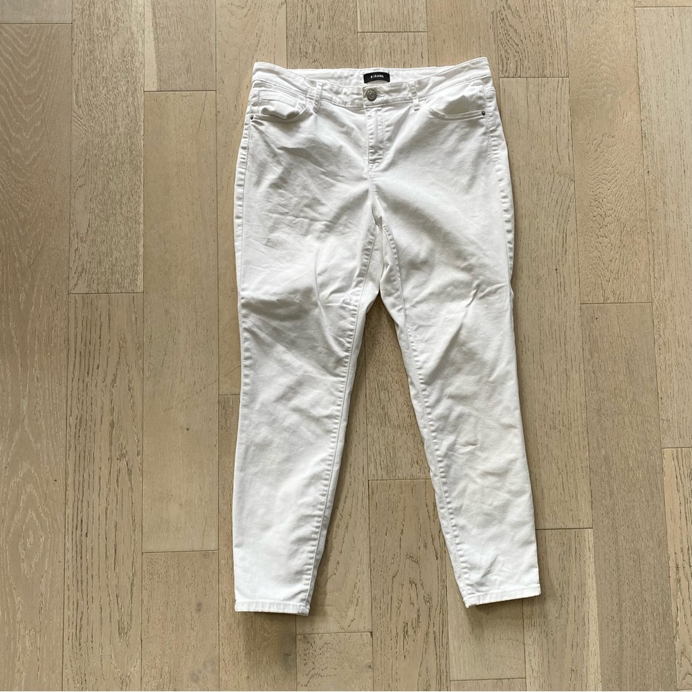 2/$15 🍍 Reitman’s RJeans White Denim Jeans